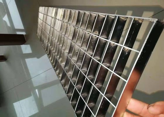 Acciaio inossidabile Antivari galvanizzato 316 che gratta la piattaforma non infiammabile della grata del metallo