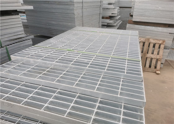 Larghezza stridente d'acciaio galvanizzata inossidabile della passerella Q235 305mm delle pedate