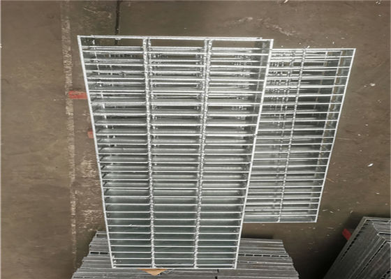 La immersione calda Q235 ha galvanizzato la pressione stridente d'acciaio del piatto chiusa a chiave per il magazzino