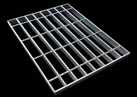 30*100mm hanno galvanizzato il passaggio pedonale all'aperto saldato della griglia del metallo della grata d'acciaio