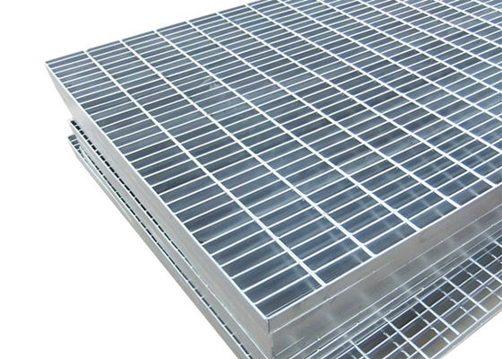 Pavimento d'argento di acciaio inossidabile di colore 316 che gratta 100mm*6mm per le centrali elettriche