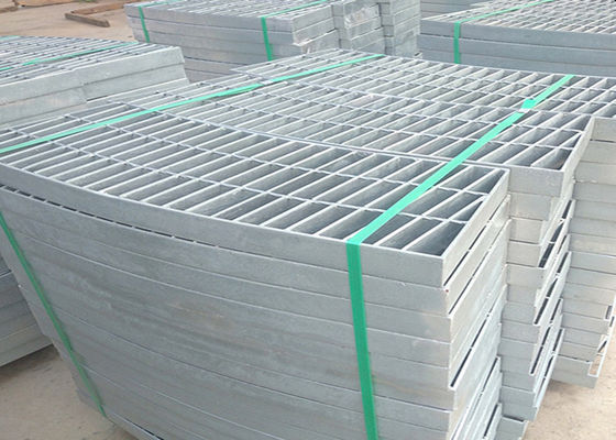 L'anti corrosione ha saldato l'acciaio che gratta la pavimentazione di alluminio di griglia del metallo di 40*3mm