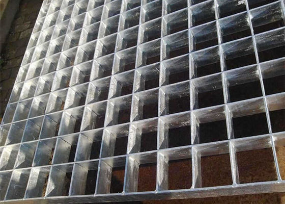 Prova di fuoco stridente d'acciaio galvanizzata quadrato della ruggine della passerella del ODM anti