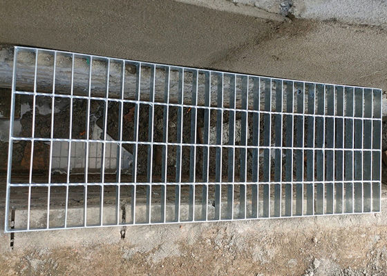 Piatto stridente d'acciaio dentato pesante