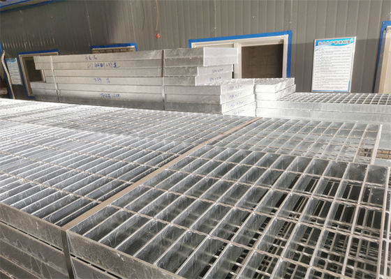 la immersione calda del piatto stridente d'acciaio all'aperto spesso di 4mm ha galvanizzato l'alto rivestimento dello zinco