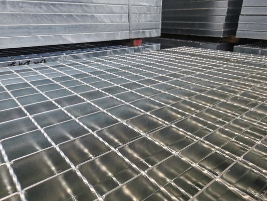 Il acciaio al carbonio seghettato industriale dello SGS Antivari che gratta la immersione calda ha galvanizzato