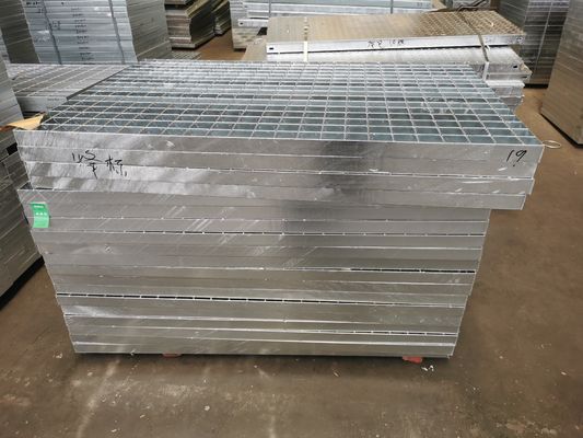 esplosione della prova stridente d'acciaio di scivolo delle pedate della saldatura dell'officina di 32*3mm anti