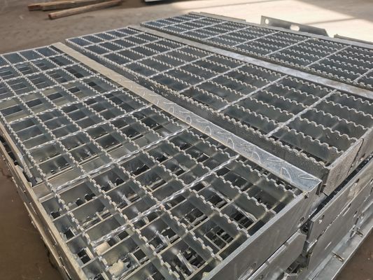 Tipo d'acciaio fabbrica di larghezza T4 della grata 1m del composto di zincatura a caldo del ODM all'aperto