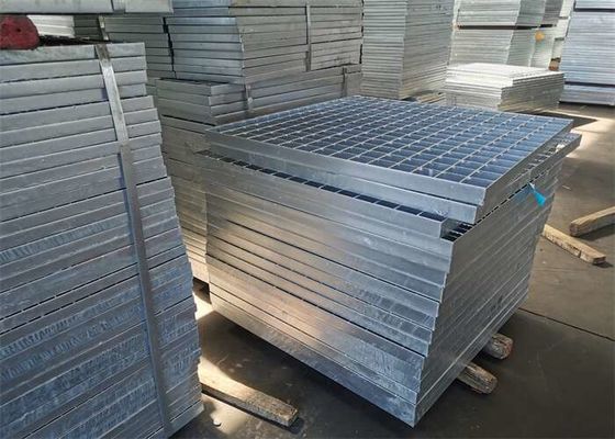 La immersione calda dello stabilimento chimico ha galvanizzato l'acciaio che gratta lo strato seghettato 1m