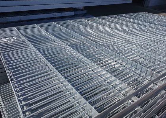 griglie stridenti d'acciaio galvanizzate del metallo del passaggio pedonale della immersione calda di 20×5mm per le strade private