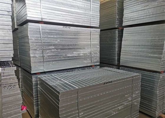 il drenaggio resistente spesso della strada privata di 6mm gratta il tipo seghettato 25x3mm