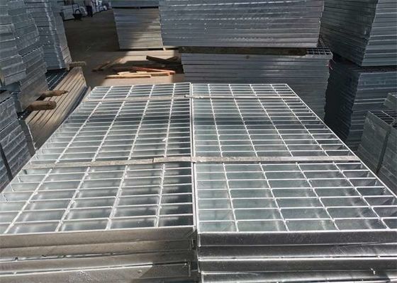 il drenaggio resistente spesso della strada privata di 6mm gratta il tipo seghettato 25x3mm