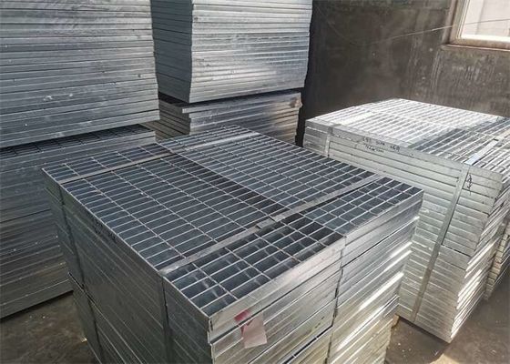 Piattaforma di alluminio della grata del passaggio pedonale di anti corrosione per la guardavia della strada principale