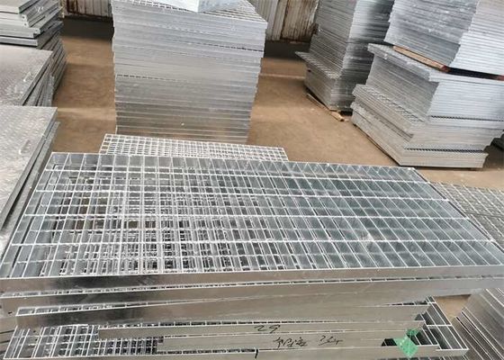 La strada privata galvanizzata prova di scivolo Q235 gratta la struttura leggera 32x5mm