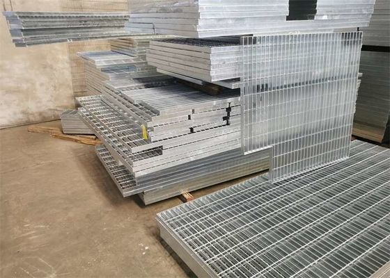 Larghezza d'acciaio della grata 1250mm della strada privata di anti corrosione per gli stabilimenti chimici