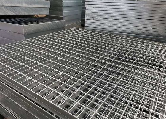 griglie stridenti d'acciaio galvanizzate del metallo del passaggio pedonale della immersione calda di 20×5mm per le strade private