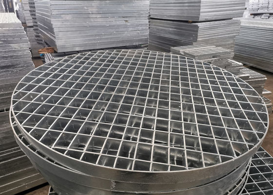 La copertura rotonda all'aperto ha galvanizzato la pressione delle griglie S304 di drenaggio chiusa a chiave