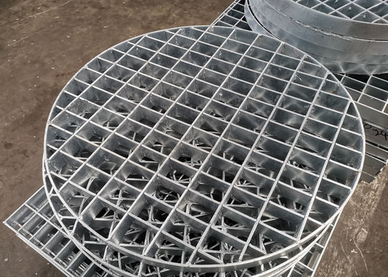 La copertura rotonda all'aperto ha galvanizzato la pressione delle griglie S304 di drenaggio chiusa a chiave