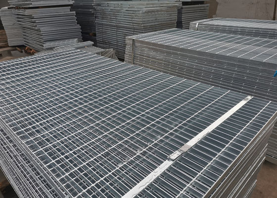 La centrale elettrica ha galvanizzato l'acciaio del binario che gratta la stampa di lunghezza di 1000mm saldata